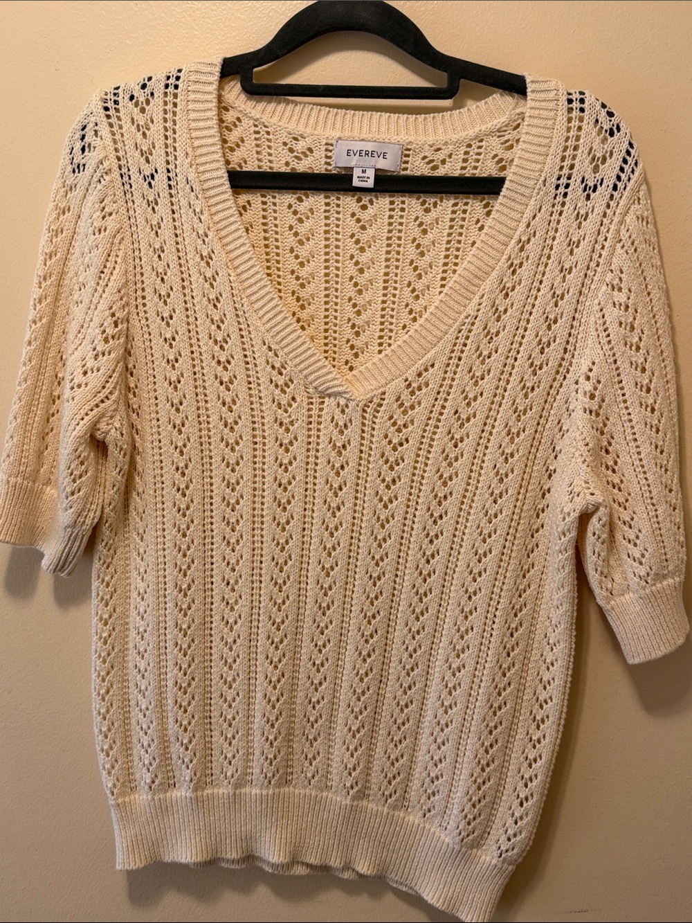 Evereve Cream Open-Knit V-Neck Short Sleeve Sweater